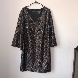 Jessica Howard 18W Black Gold Metallic Chevron Party Dress Bell Sleeves